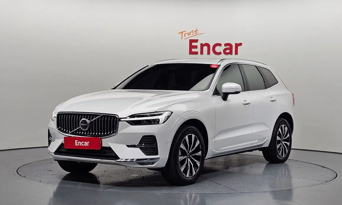 Volvo XC60 — фото 1