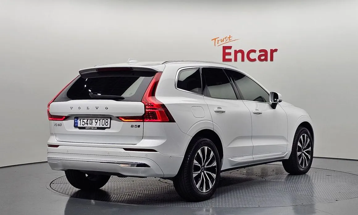 Volvo XC60 — фото 3