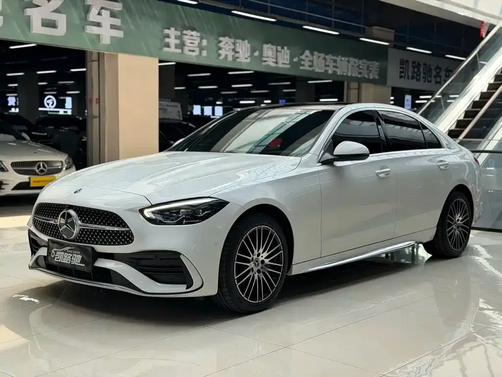 Mercedes-Benz C-Class — фото 1