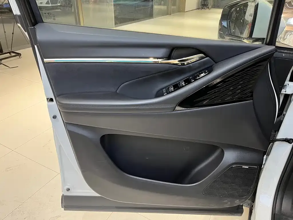 GAC Motor Trumpchi E9 — фото 3