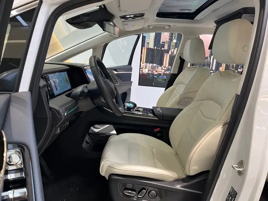 GAC Motor Trumpchi E9 — фото 2
