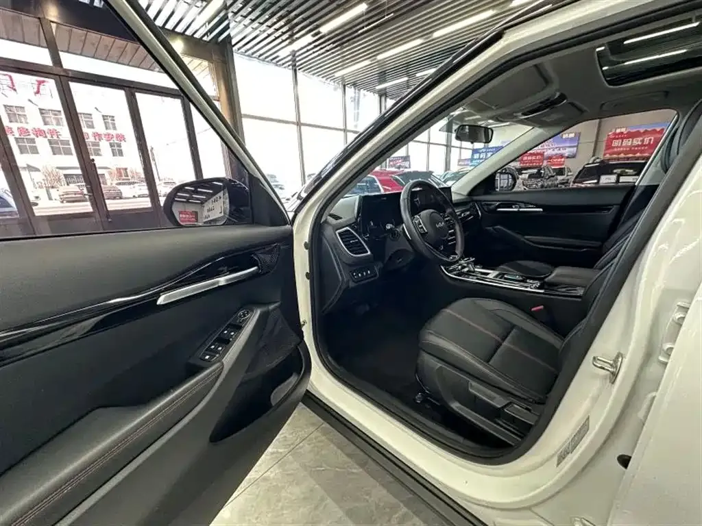 Kia KX3 — фото 3