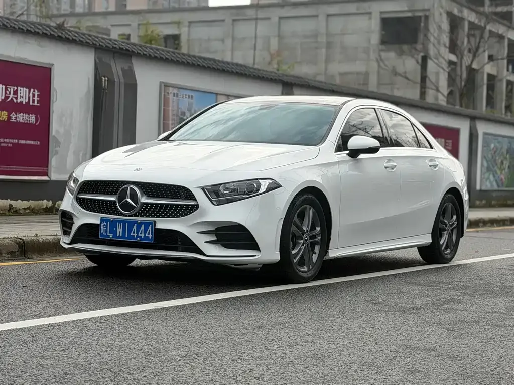 Mercedes-Benz A-Class — фото 1
