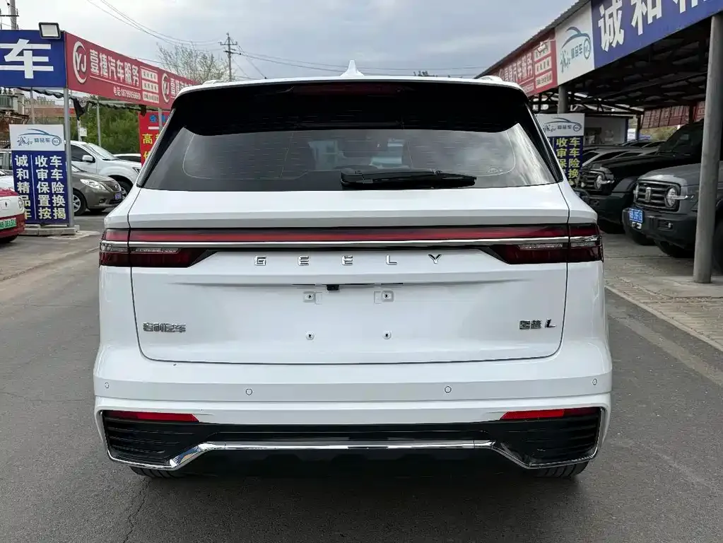 Geely Xingyue L — фото 3
