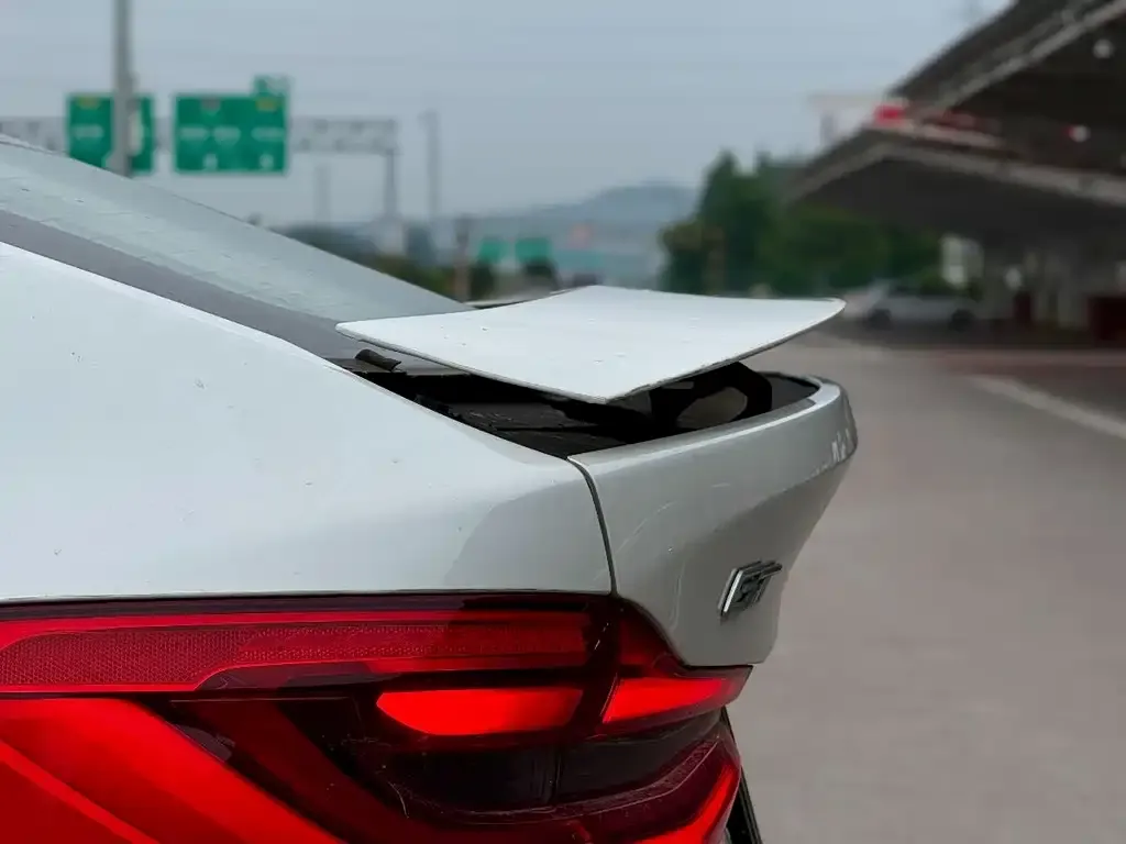 BMW 6 Series GT 2021 из CN, фото 2