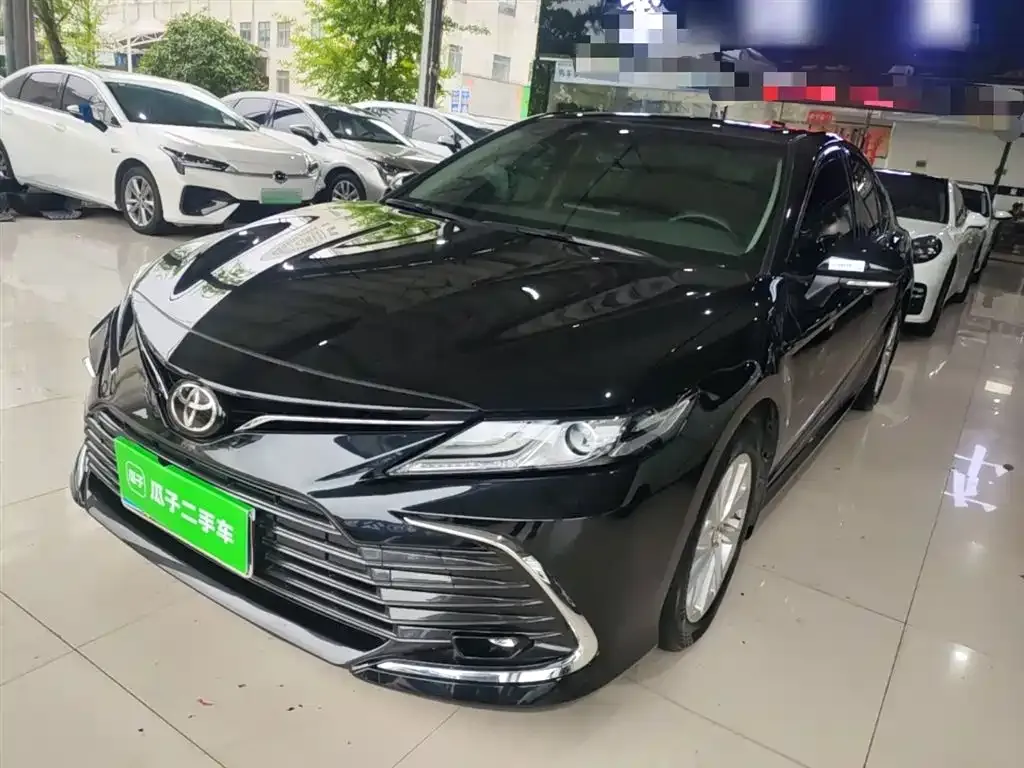 Toyota Camry — фото 8