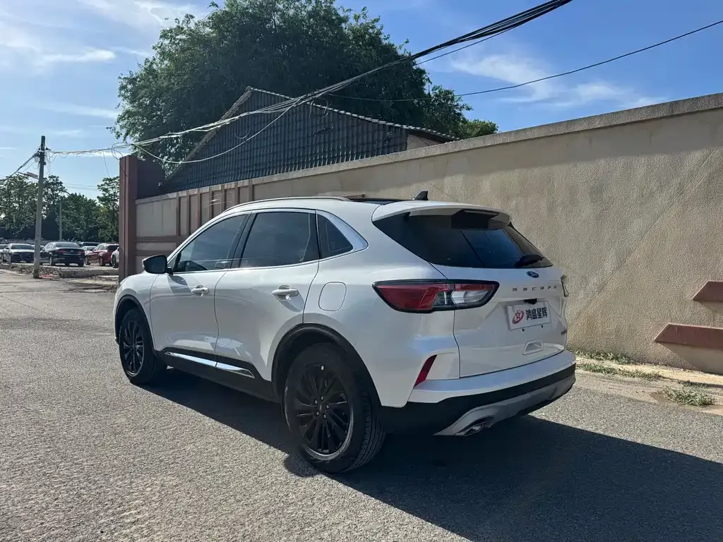 Ford Escape 2024 из CN, фото 7