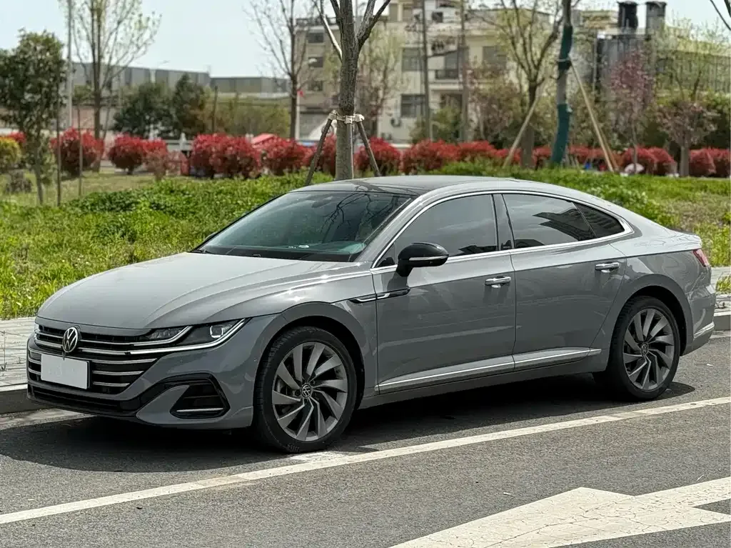 Volkswagen CC — фото 1