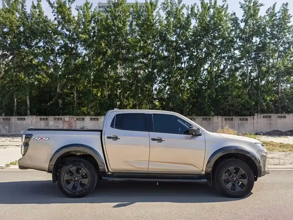 Isuzu D-MAX 2023 из CN, фото 6