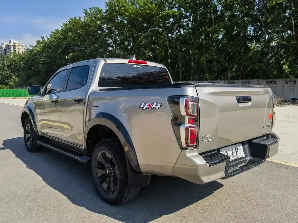Isuzu D-MAX 2023 из CN, фото 5