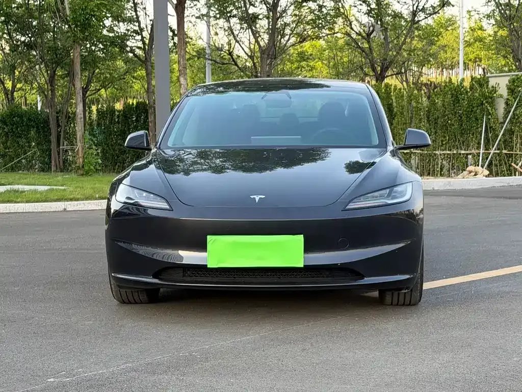 Tesla Model 3 — фото 3