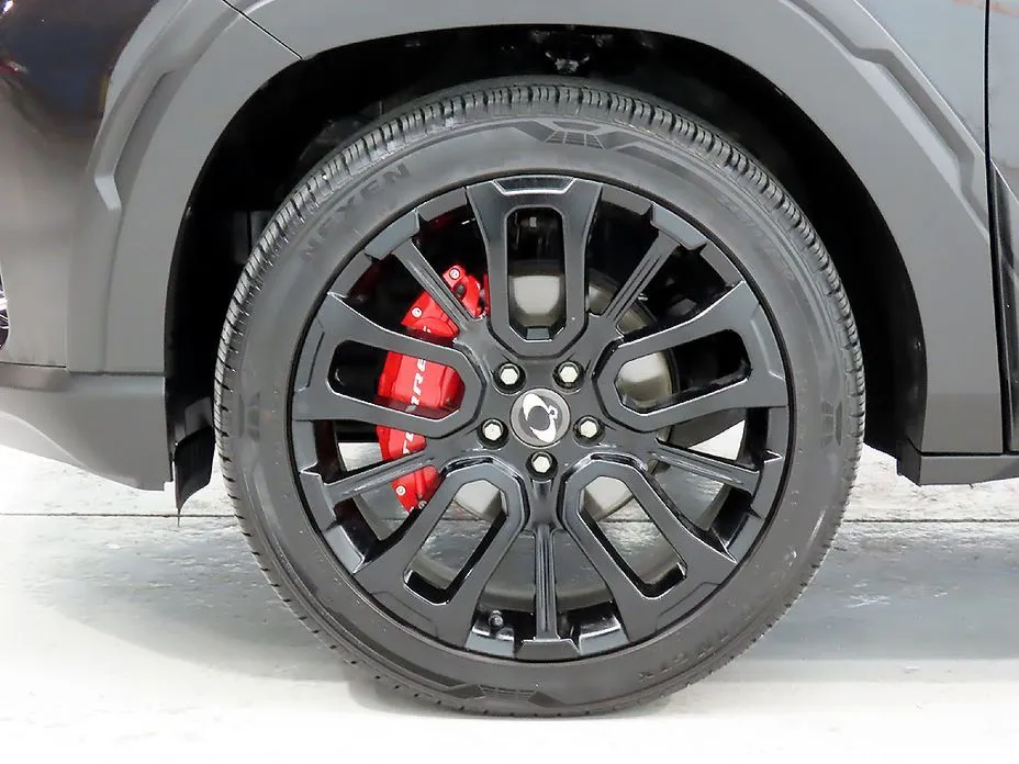 KG Mobility (Ssangyong) Torres — фото 7