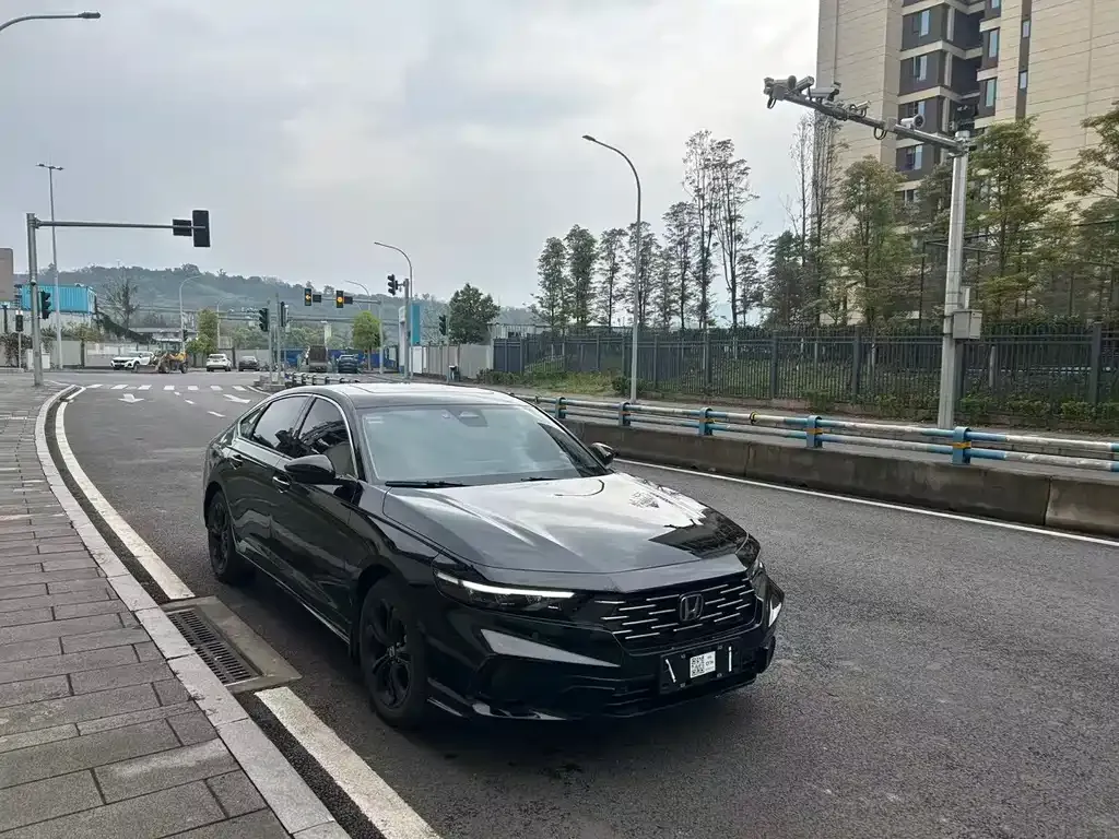 Honda Accord — фото 3