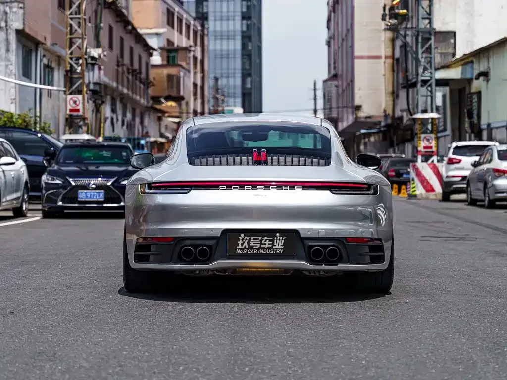 Porsche 911 2021 из CN, фото 7