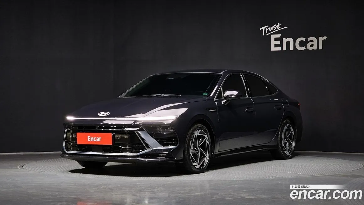 Hyundai Sonata Inspiration 1