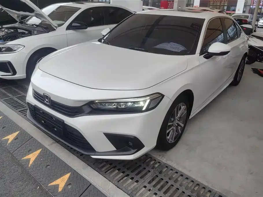 Honda Civic — фото 1