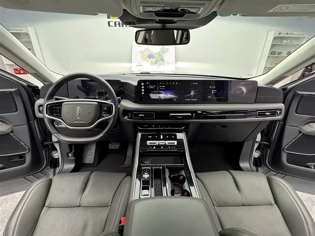 Lincoln Aviator — фото 10