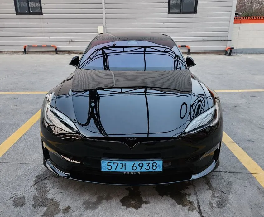 Tesla Model S