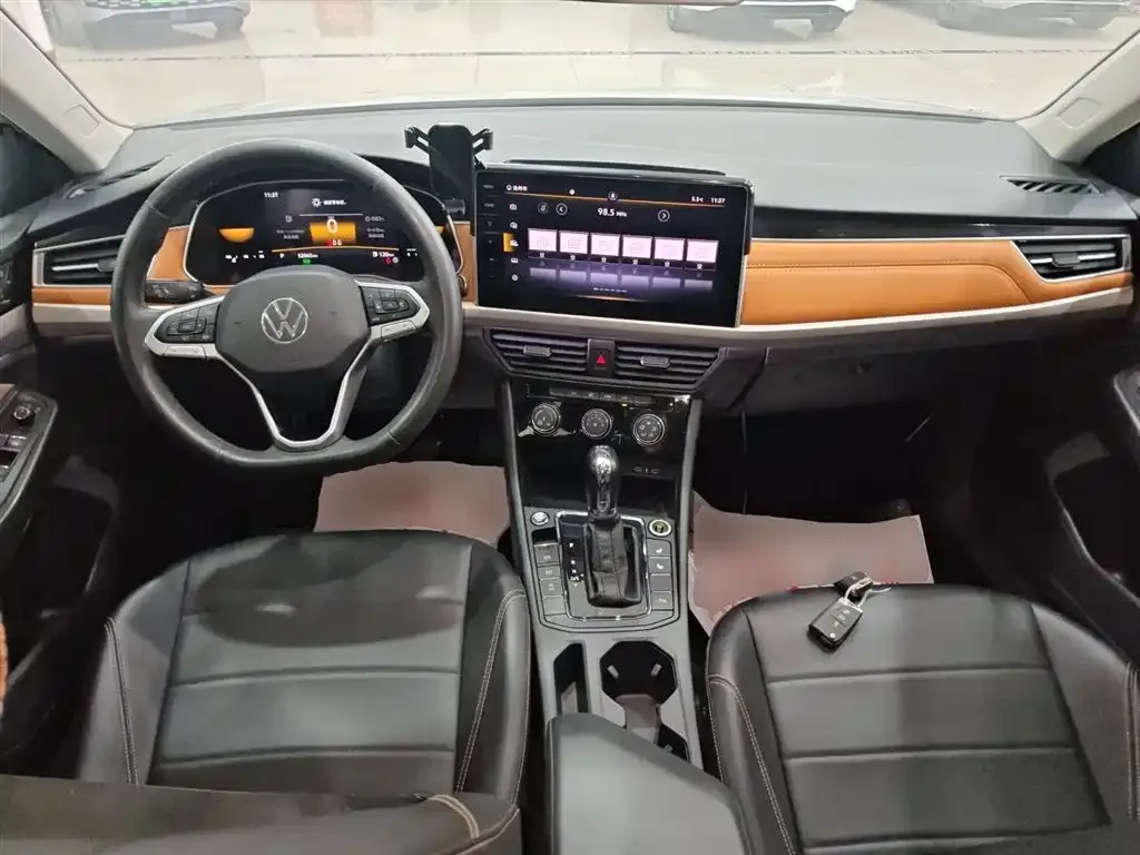 Volkswagen Bora 2023 из CN, фото 10