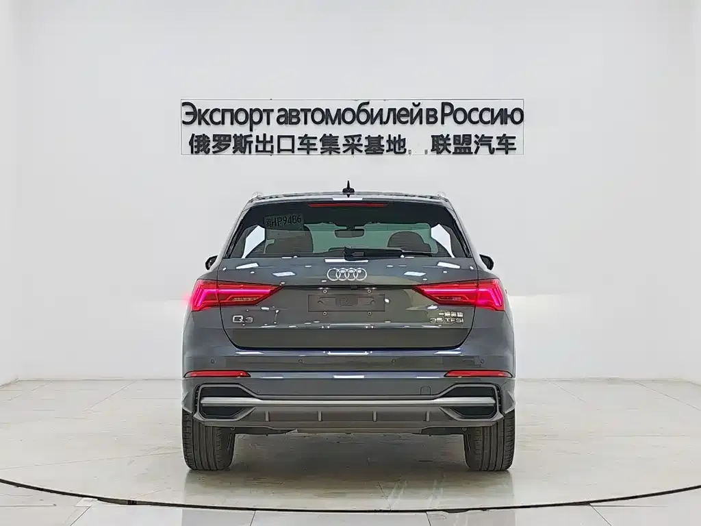 Audi Q3 — фото 4