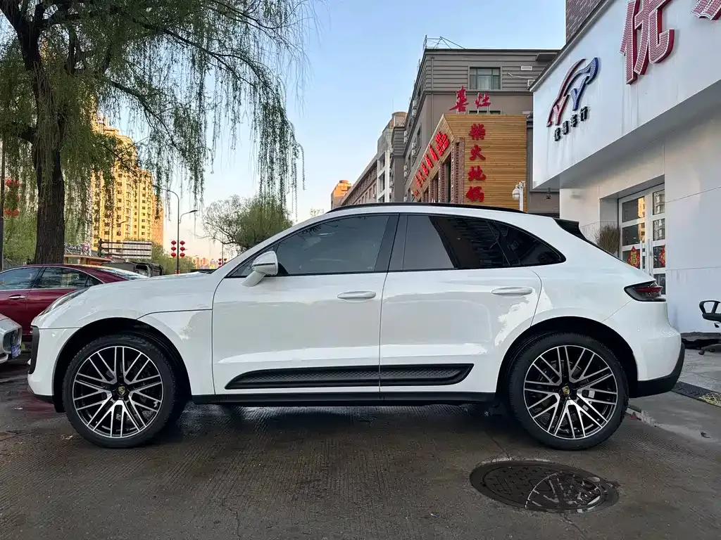 Porsche Macan — фото 10