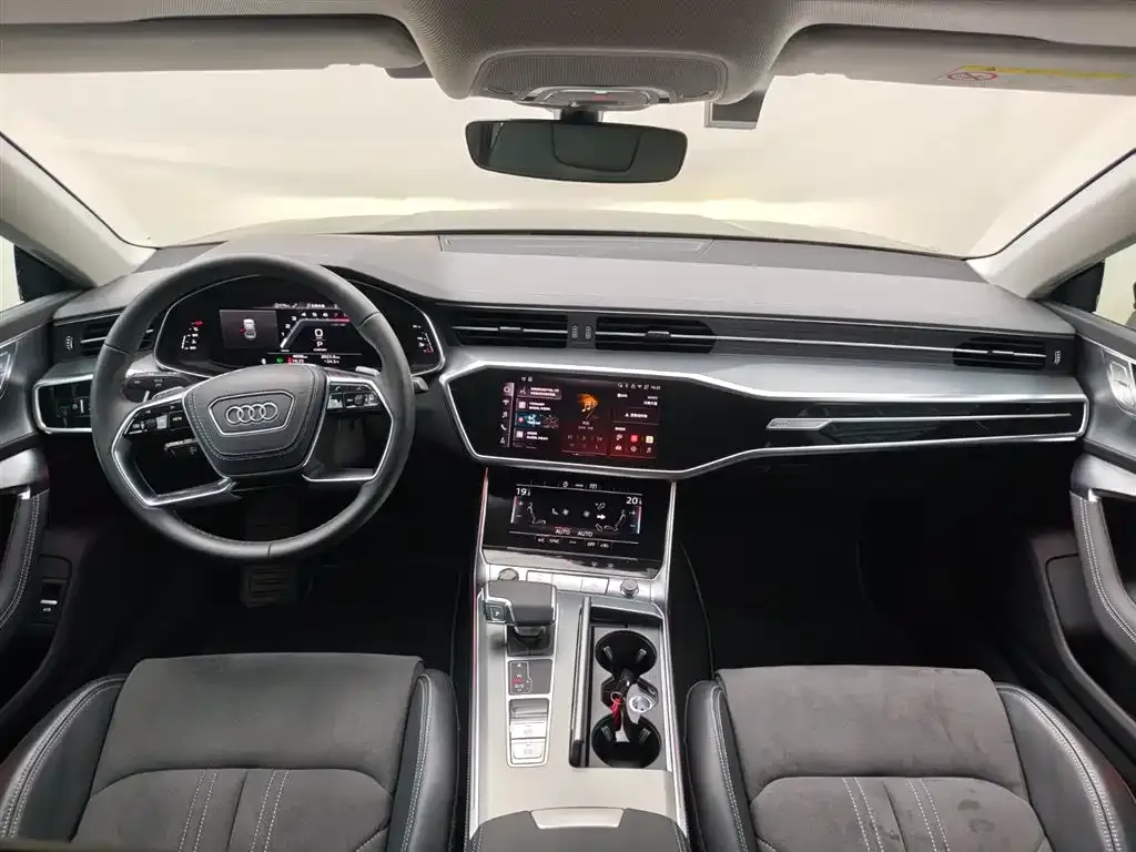 Audi A7L — фото 6