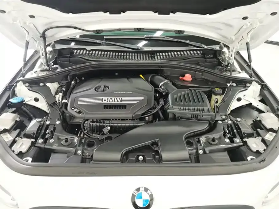 BMW 1 Series 2021 из CN, фото 8