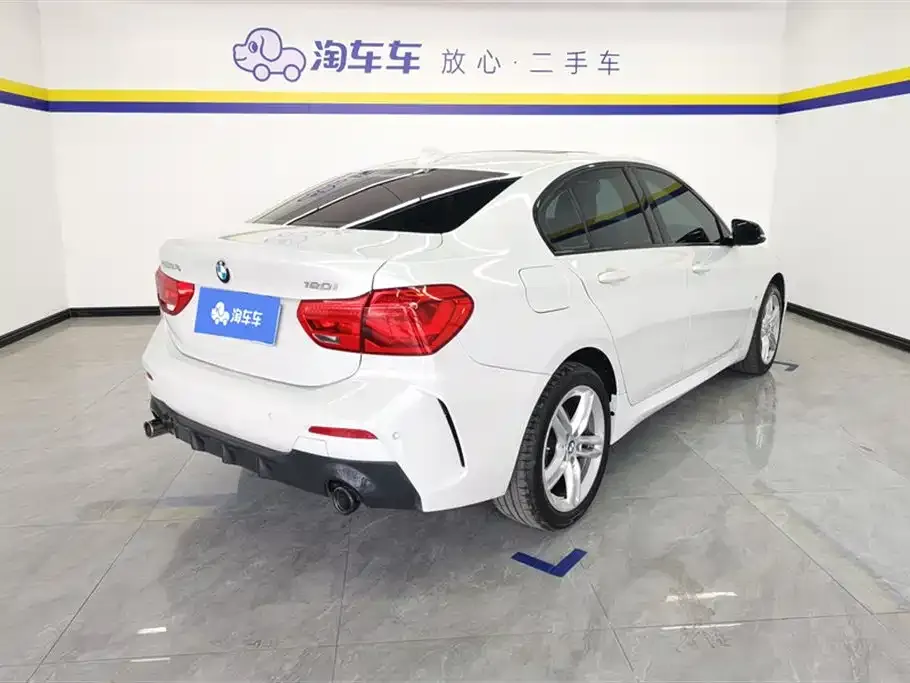 BMW 1 Series 2021 из CN, фото 7