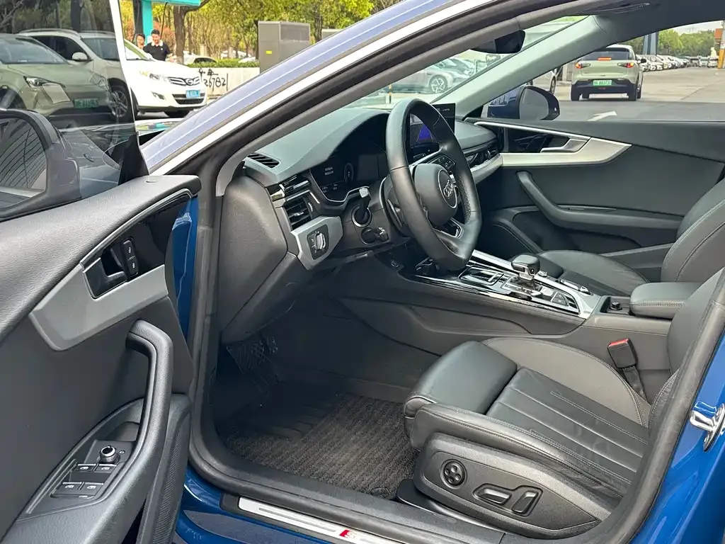 Audi A5 (Import) 2023 из CN, фото 4