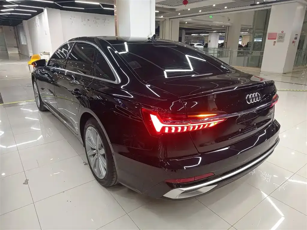 Audi A6L — фото 6