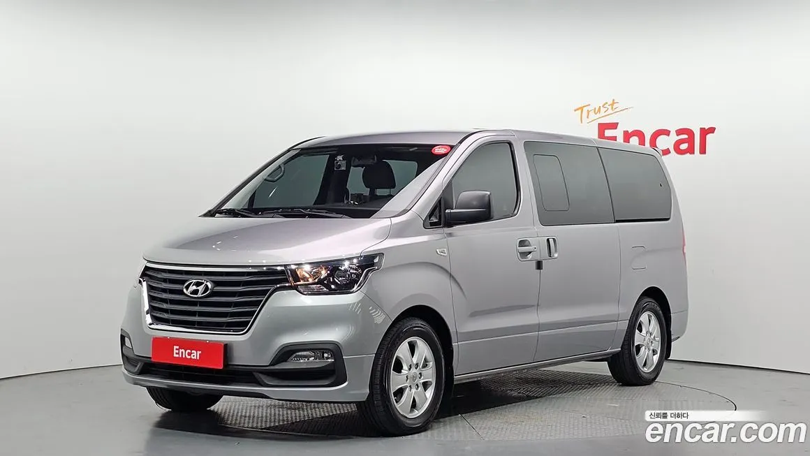 Hyundai Starex