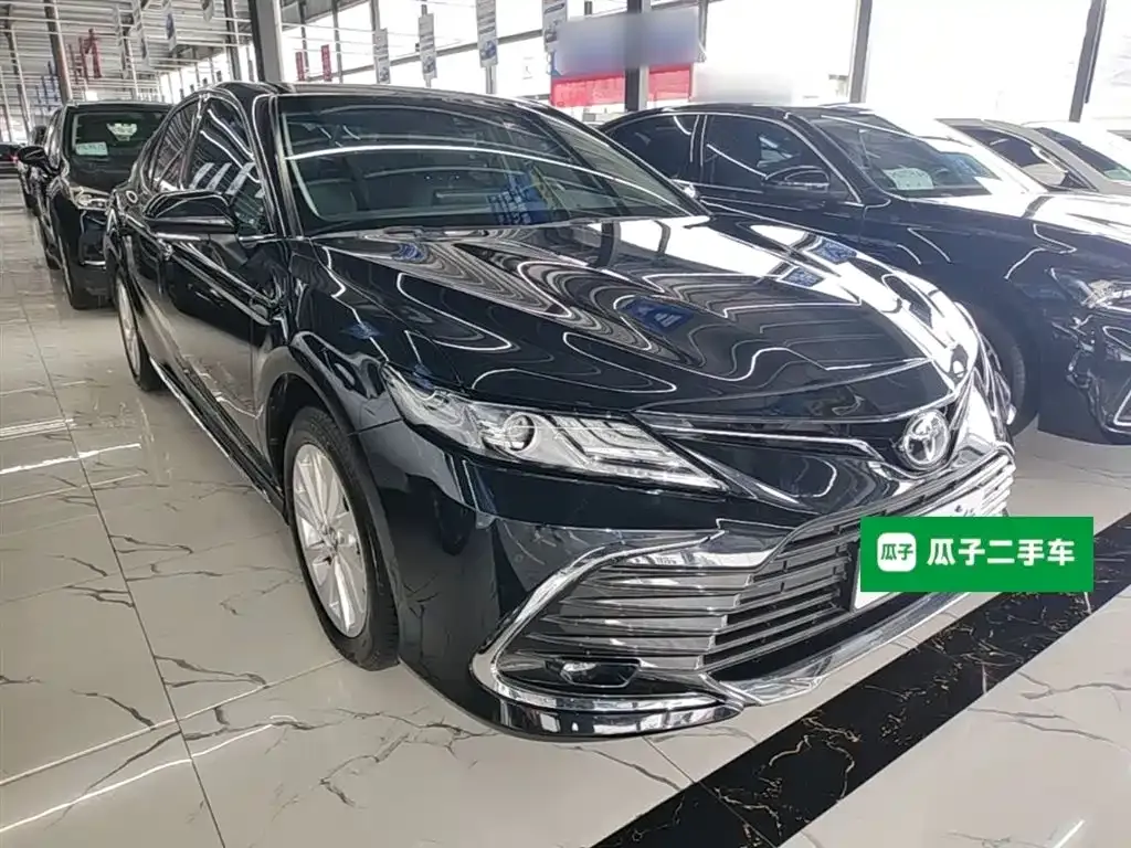Toyota Camry — фото 4