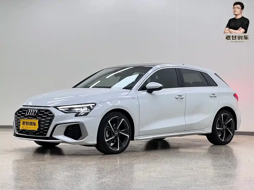 Audi A3 — фото 1