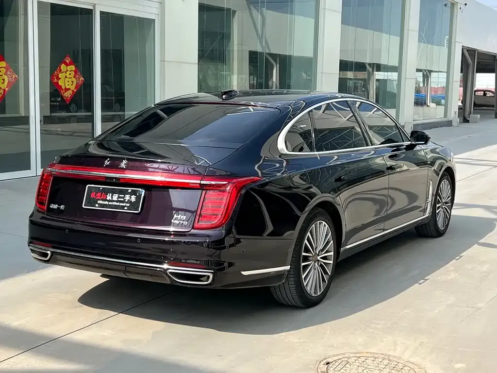 Hongqi H9 — фото 8