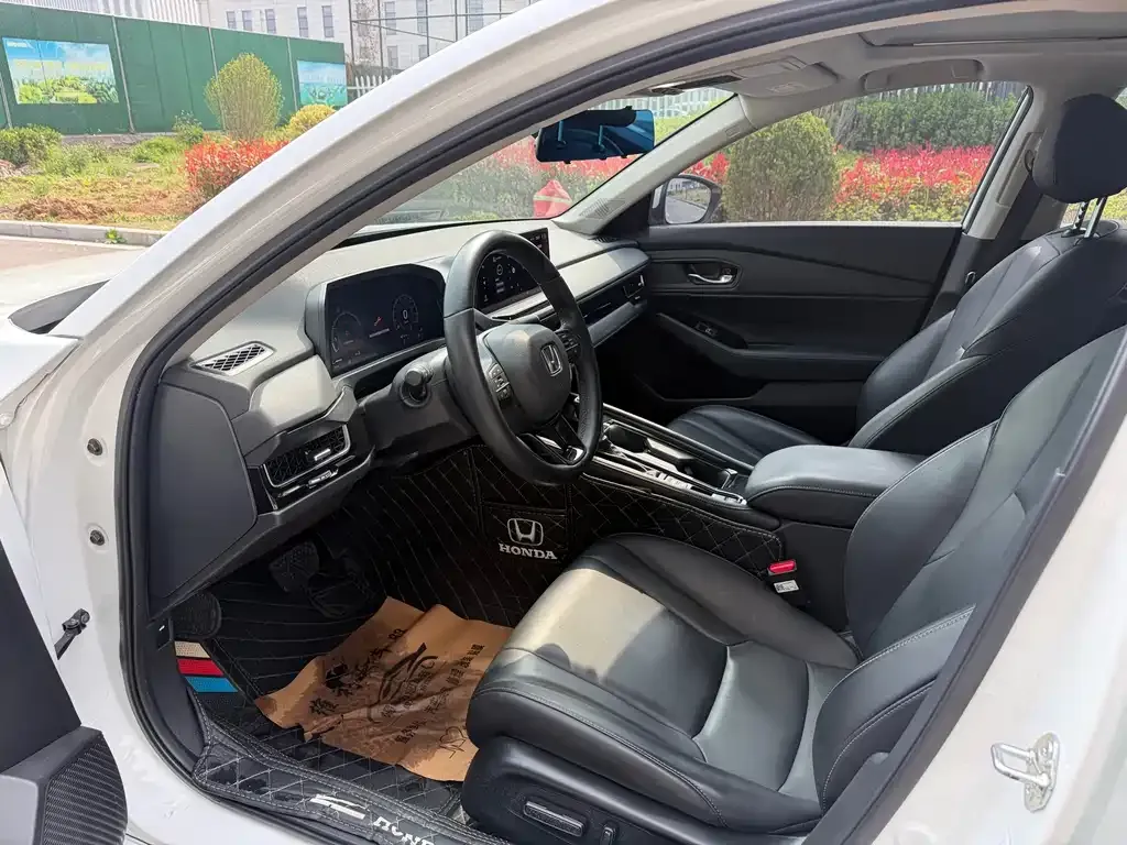 Honda Inspire 2024 из CN, фото 2