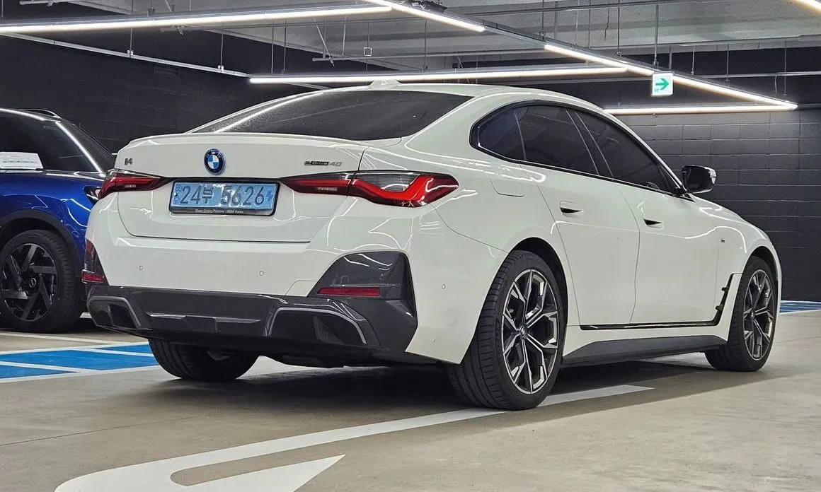 BMW i4 2023 из KR, фото 6