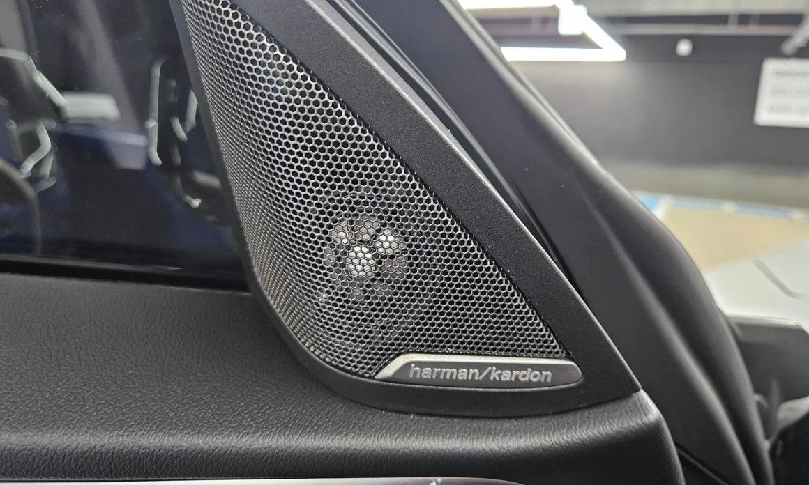 BMW i4 2023 из KR, фото 3