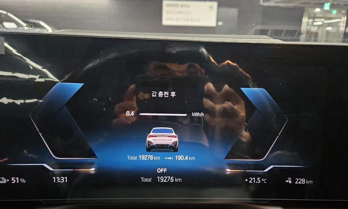 BMW i4 2023 из KR, фото 4