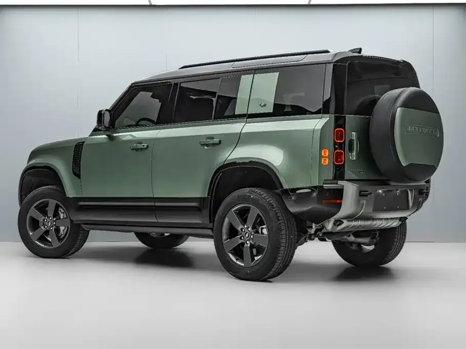 Land Rover Defender — фото 7