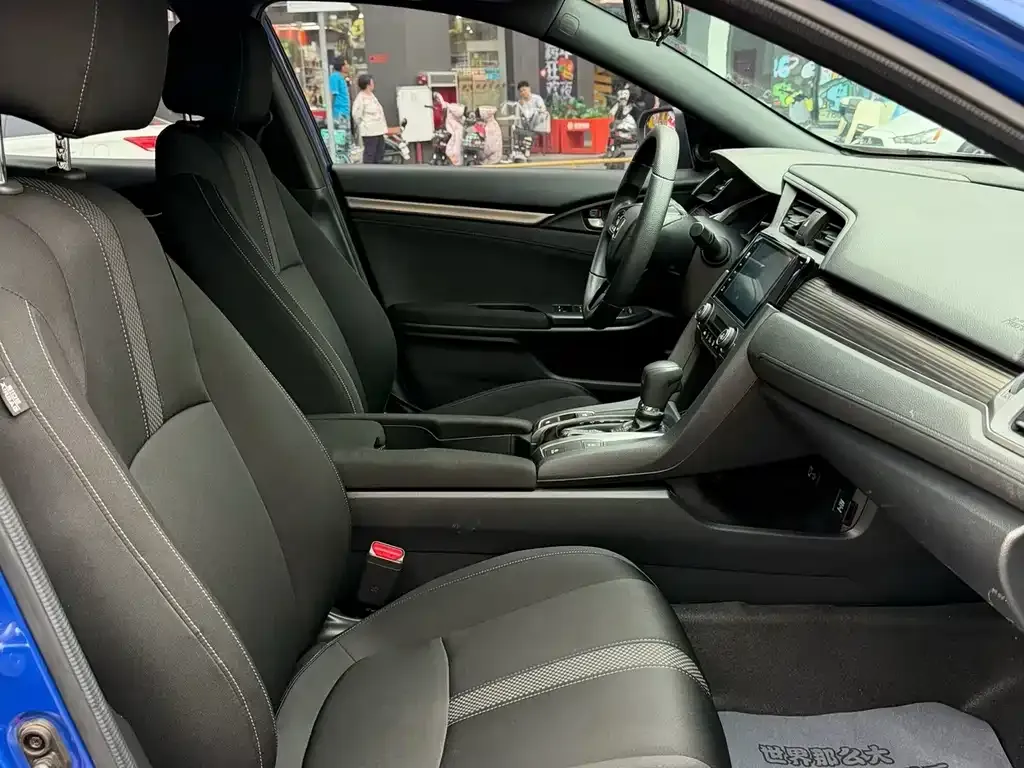 Honda Civic — фото 5
