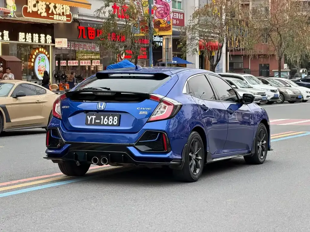 Honda Civic — фото 8