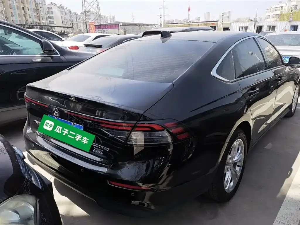 Honda Accord — фото 4