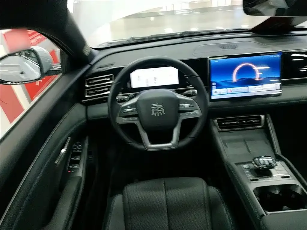 BYD Qin L — фото 10
