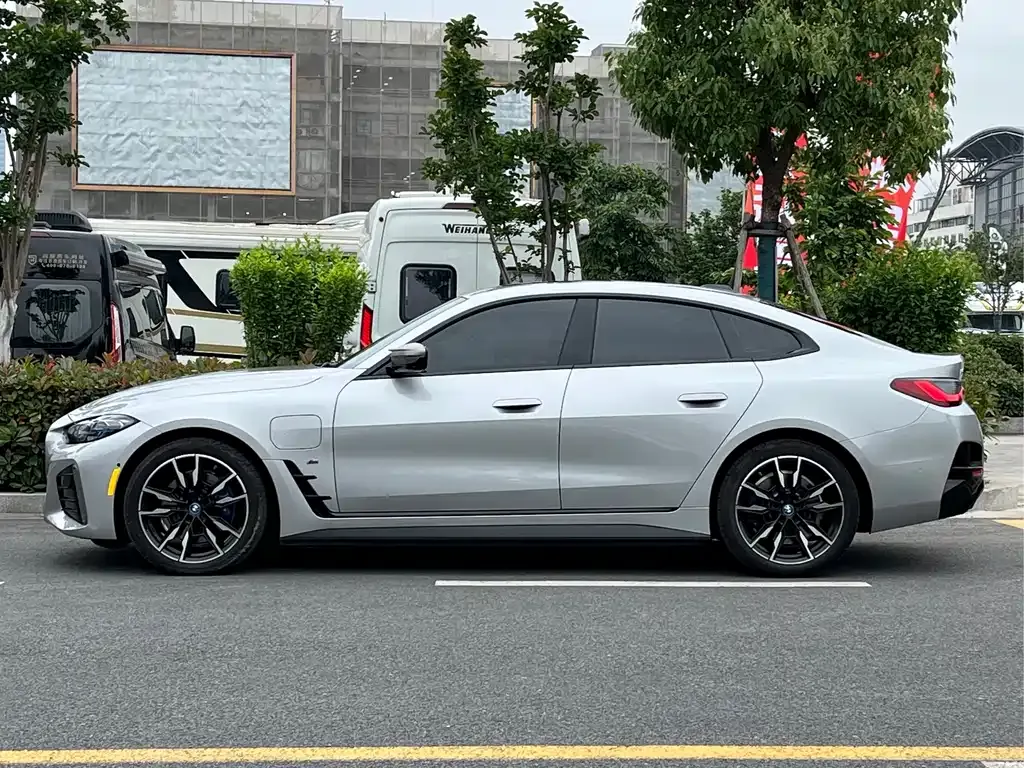 BMW i4 M 2025 из CN, фото 6