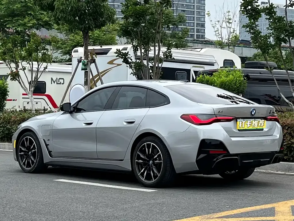 BMW i4 M 2025 из CN, фото 5