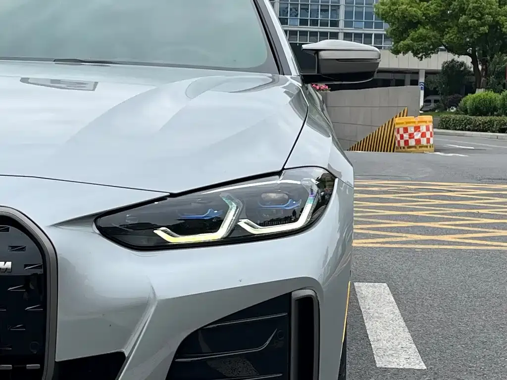 BMW i4 M 2025 из CN, фото 4