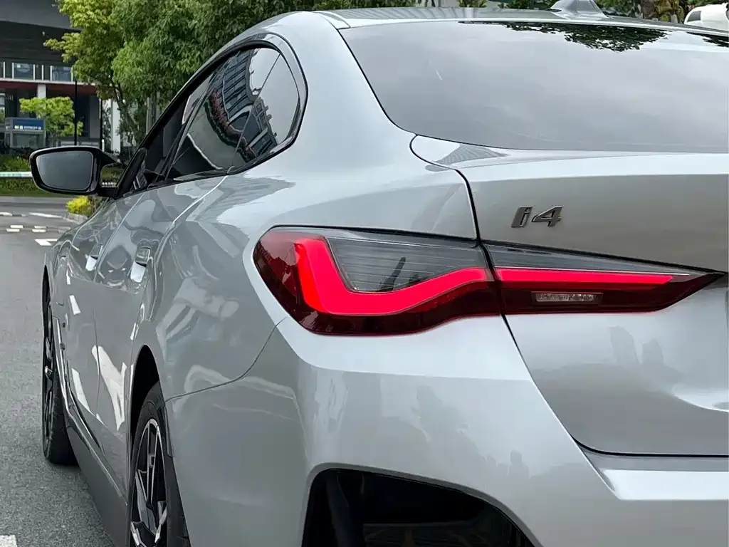 BMW i4 M 2025 из CN, фото 7