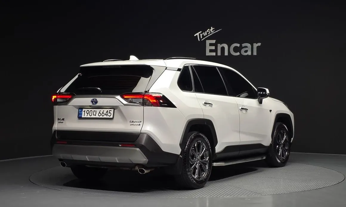 Toyota RAV4 2024 из KR, фото 6