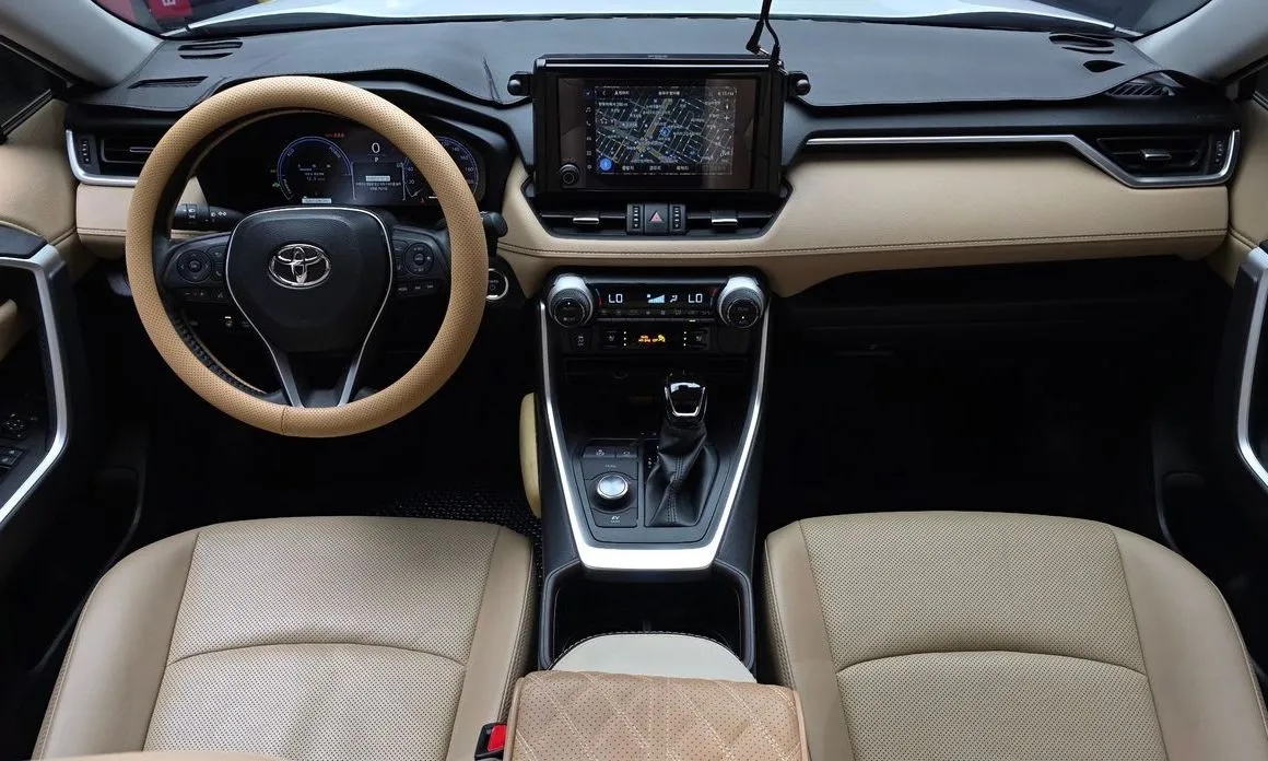 Toyota RAV4 2024 из KR, фото 10
