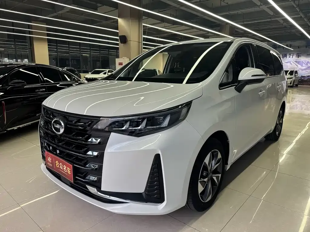 GAC Motor Trumpchi M6 — фото 1